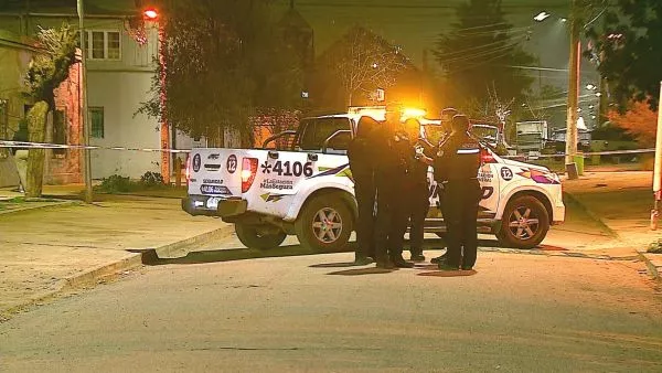 Padre baleado en el tórax tras proteger a hija de asalto en Estación Central