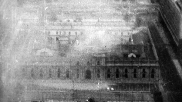 Bombardeo a La Moneda