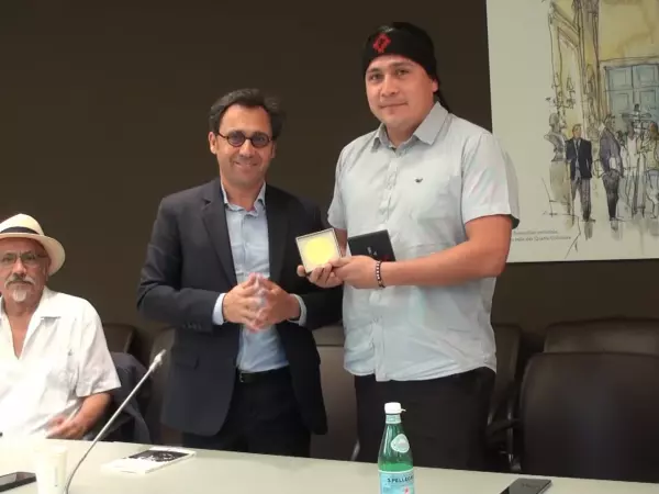 Medalla para Héctor Llaitul