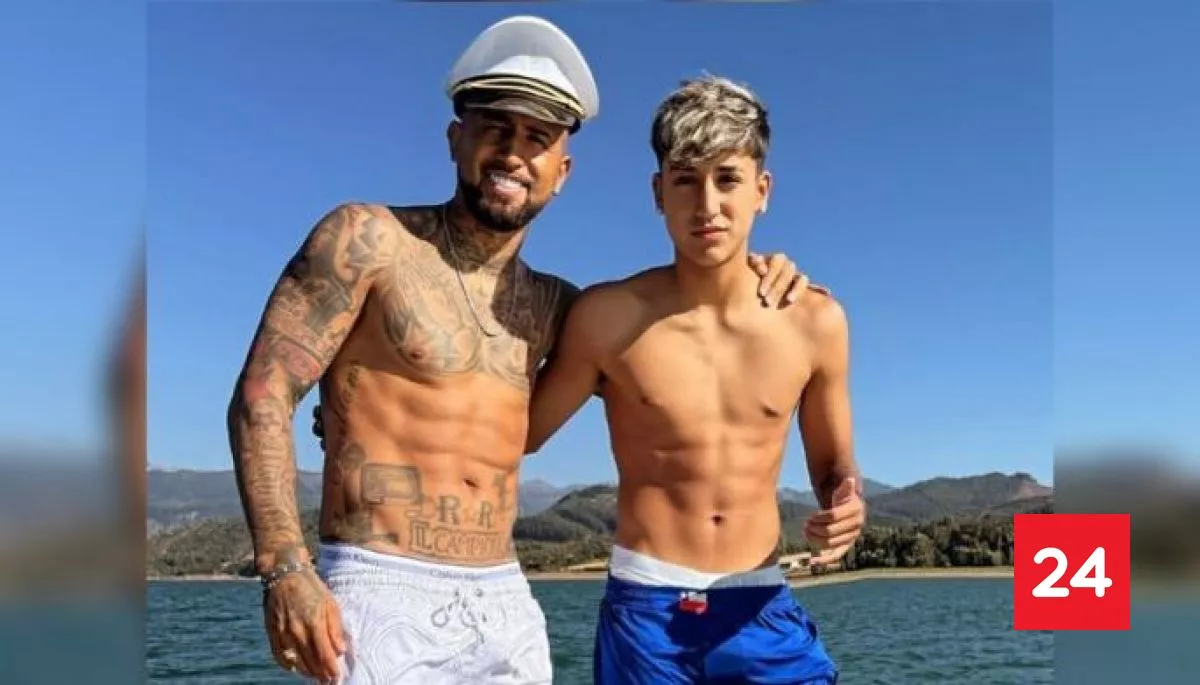 Alonso "Monito" Vidal presenta a su polola en TikTok con foto de Fiestas Patrias