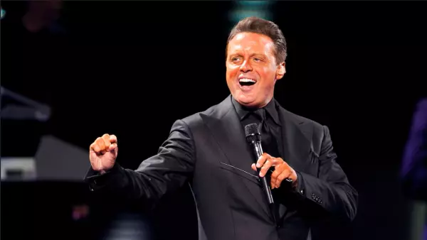 Luis Miguel anunció su regreso a los escenarios con un nuevo tour para 2027