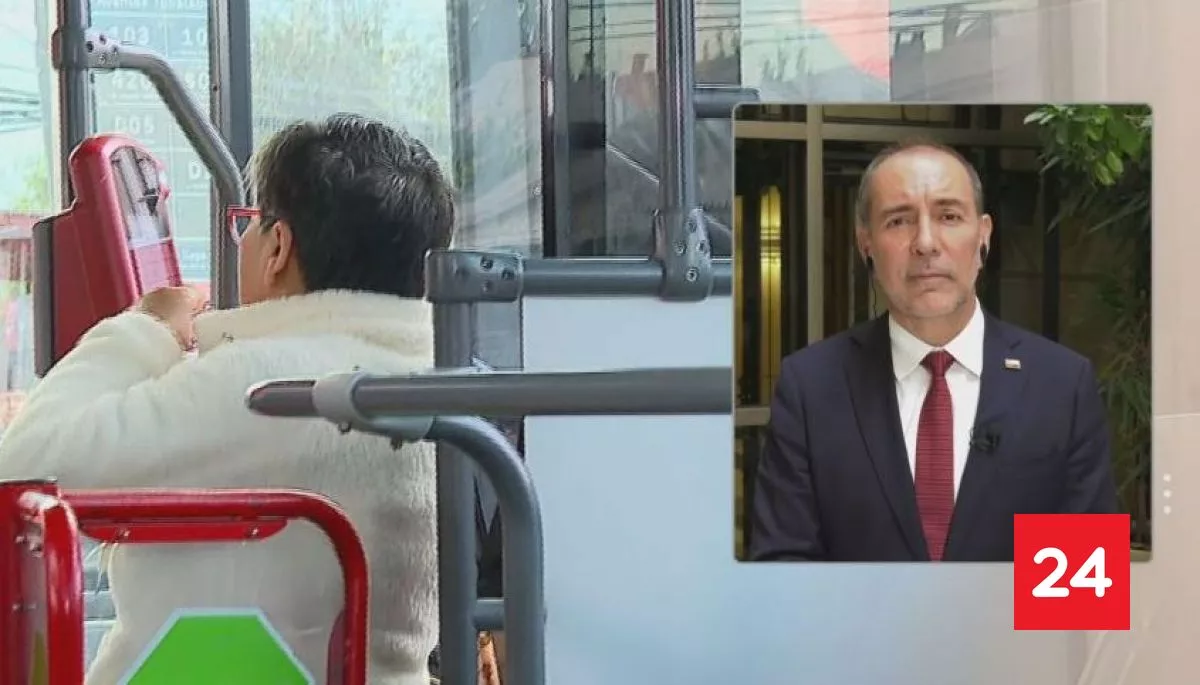 Ministro de Grange y agentes antievasión: “Debiesen impedir que alguna persona que no paga su pasaje ingrese al bus”