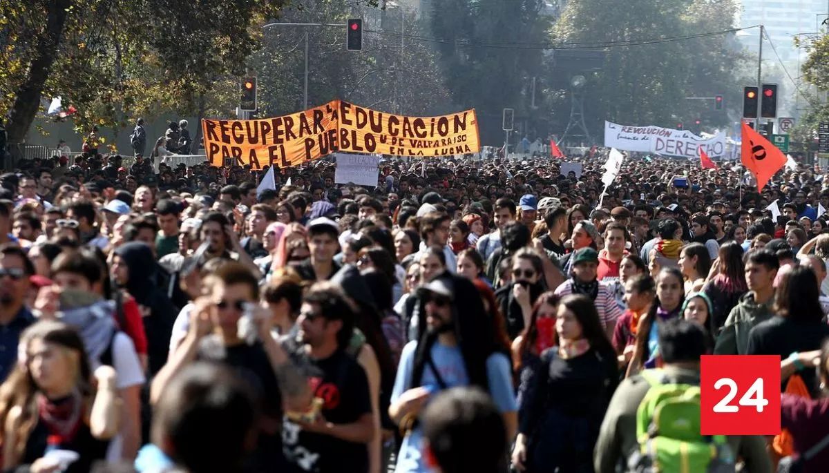 Confech convoca a paro nacional y confirma fecha: "Ni un peso menos para educación"