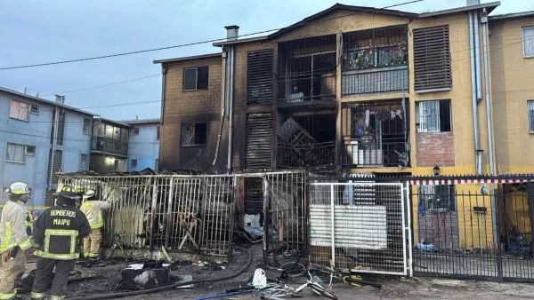 Detienen a mujer acusada de provocar incendio que dejó dos muertos en Cerrillos