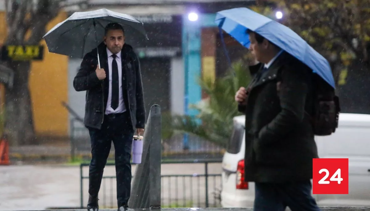 Lluvias regresan a Santiago este lunes: se esperan hasta 15 mm y posibles tormentas