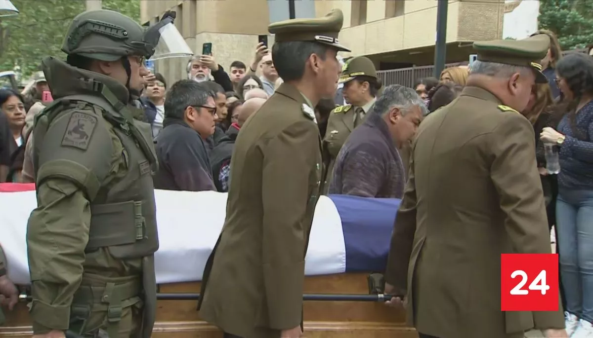 Cuerpo de carabinero asesinado en Lo Espejo llega hasta Parroquia San Ramón