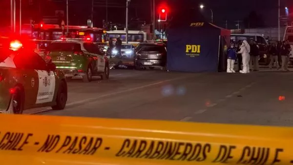 Carabineros abaten a dos hombres que intentaron atropellarlos en Cerrillos