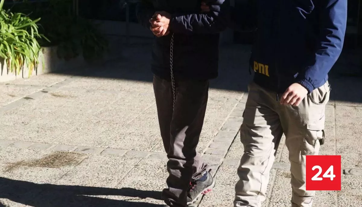 Tiene 19 años: PDI detiene a líder de banda especializada en robos con violencia y secuestros exprés en Lampa