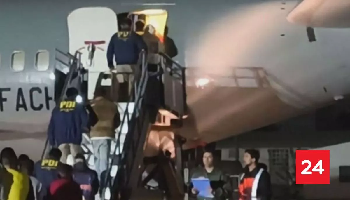 40 extranjeros expulsados de Chile: Gobierno concreta nuevo vuelo y revela antecedentes de los deportados