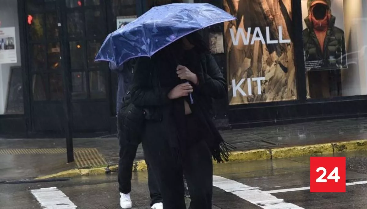 Aviso meteorológico por viento se extiende a 7 regiones: rachas llegarían hasta los 70 km/h