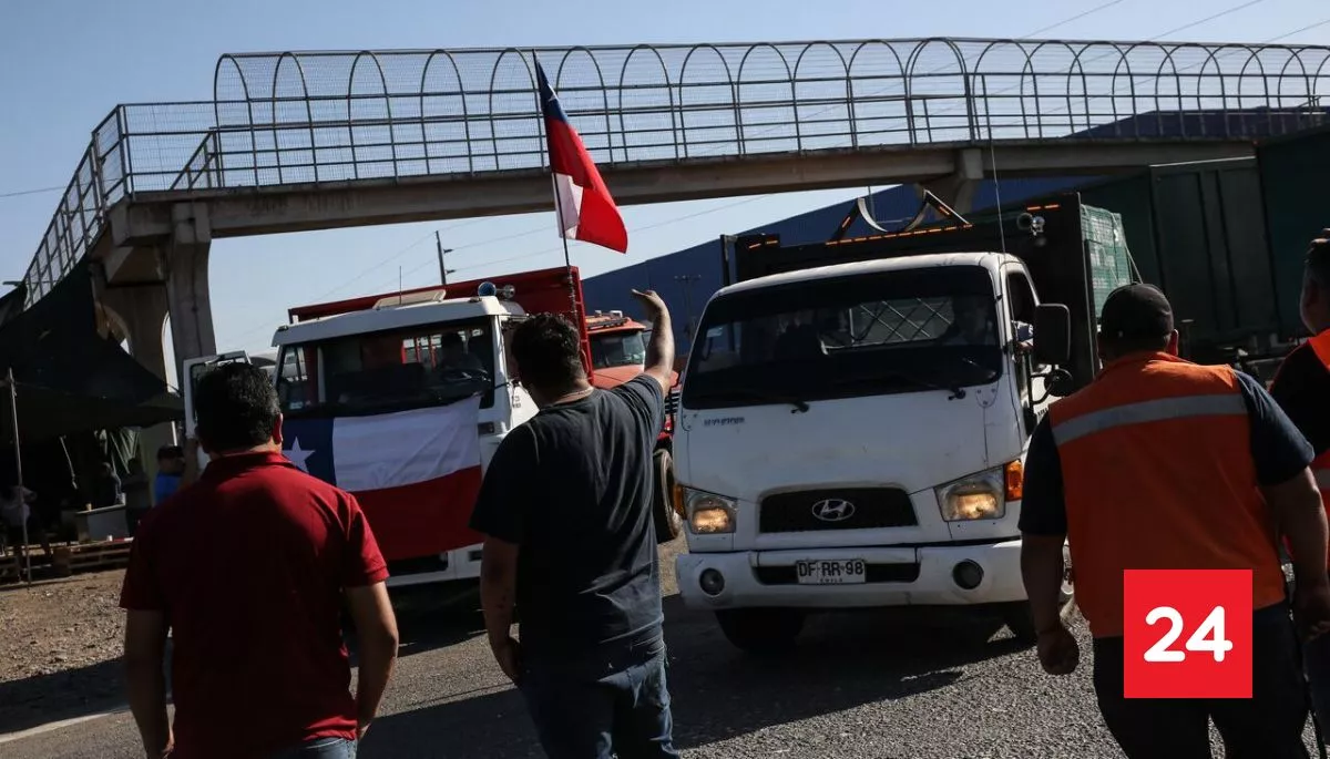 "No damos ultimátum": camioneros descartan paro por alzas del petróleo pero piden "medidas urgentes" al Gobierno