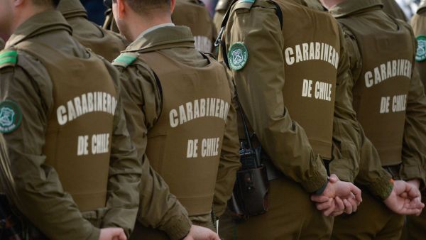 Carabineros desvincula a 4 funcionarios por falsificación de documentos vinculada a autos robados