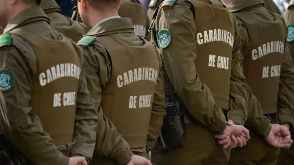Carabineros desvincula a 4 funcionarios por falsificación de documentos vinculada a autos robados