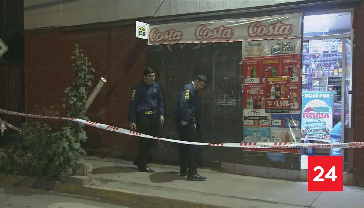 Carabinero (r) es baleado en el ojo y abdomen tras ser asaltado en su minimarket en Maipú