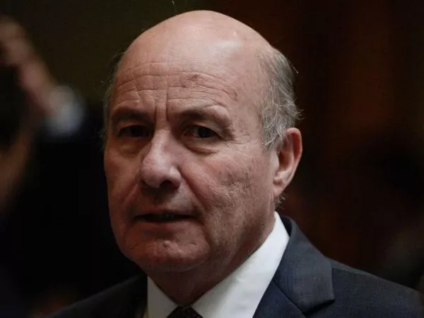 Quiroz reconoce posibles despidos por ajuste de horas docentes