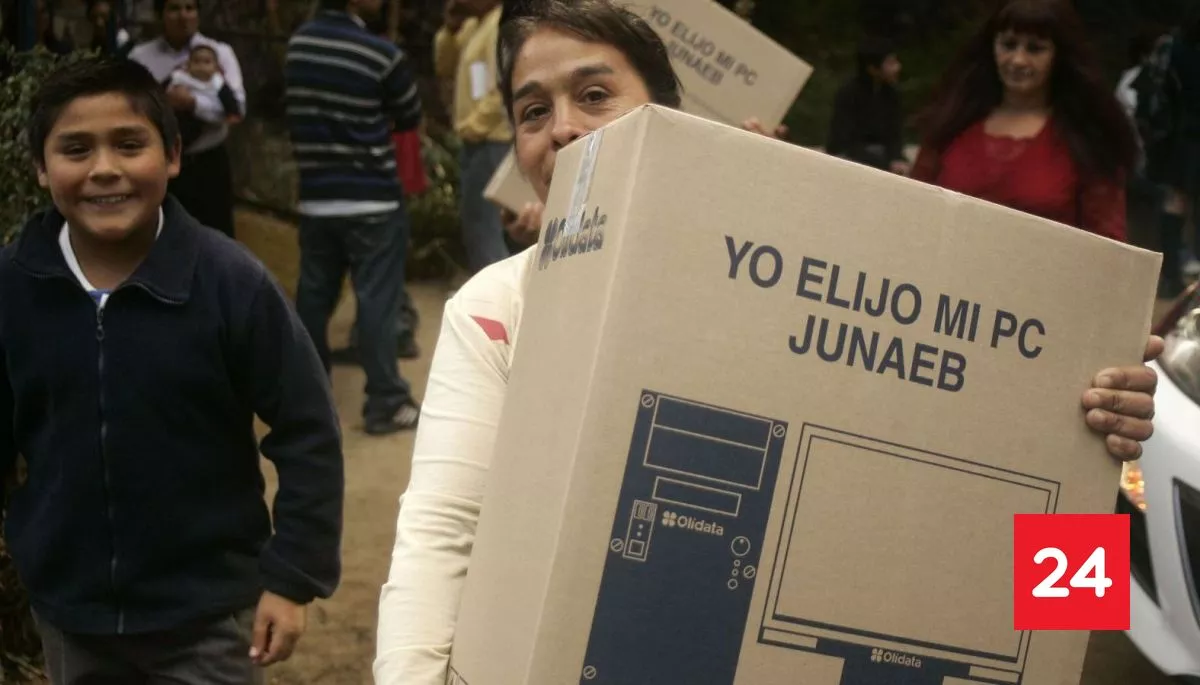 San Carlos busca financiar con recursos municipales computadores de "Yo elijo mi PC"
