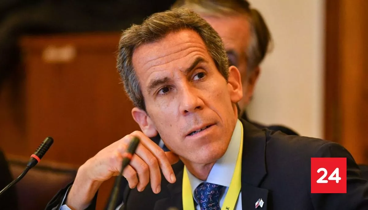 "Viven en Narnia": alcalde de Lo Barnechea denuncia filas para subir centros de esquí