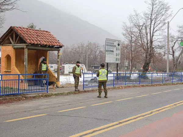 Carabineros de Las Trancas se certifican en rescate invernal y manejo de avalanchas en Los Libertadores