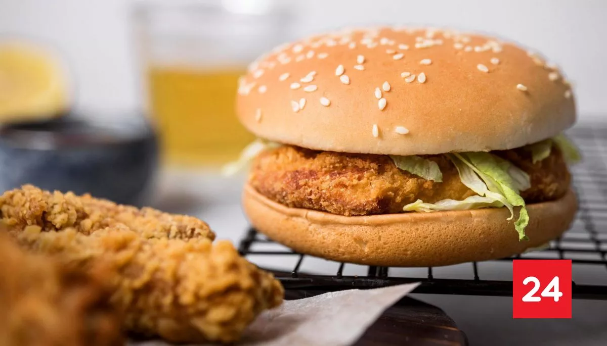 Por la llegada de BTS a Chile: regalarán 300 sándwiches gratis en Santiago