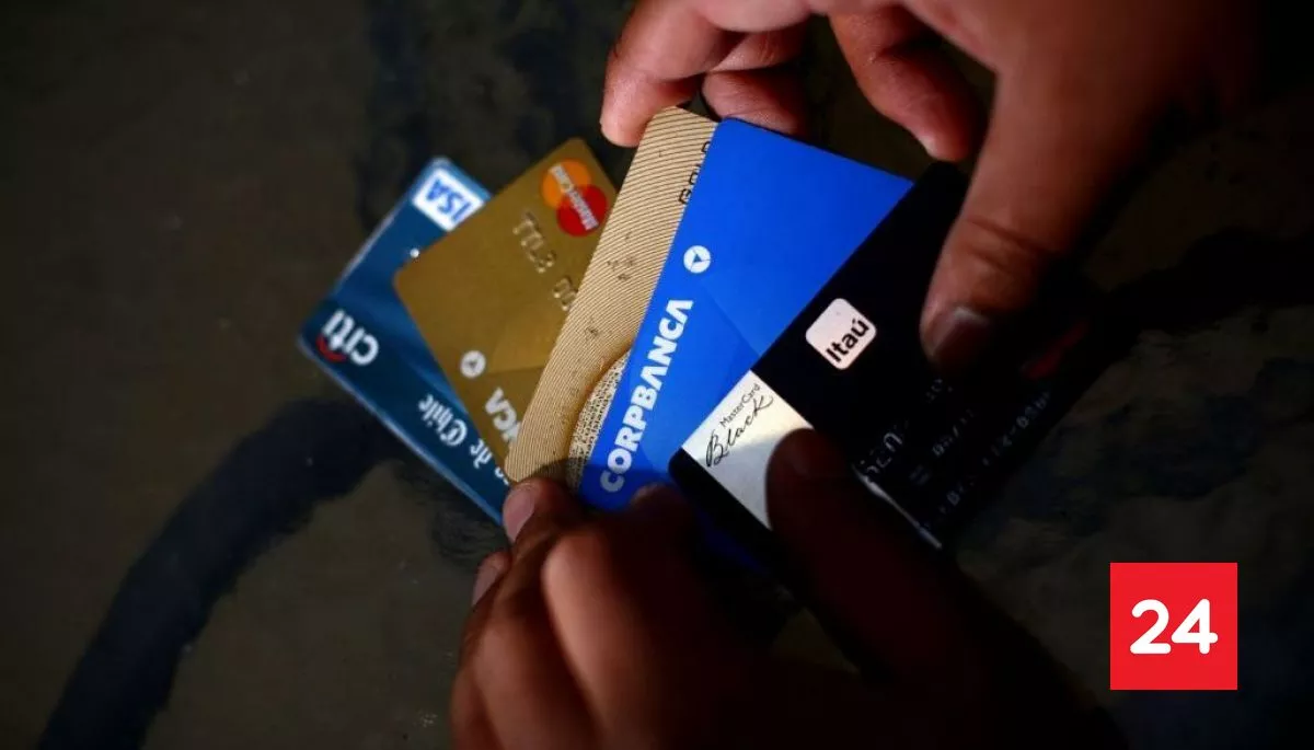 Deuda en tarjetas no bancarias toca récord y la mora dura se dispara 28,4% en un año