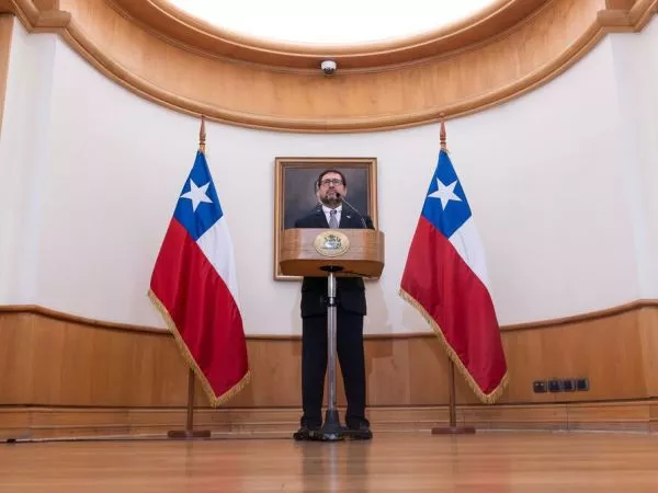 Chile confirma reapertura de dos consulados en Venezuela