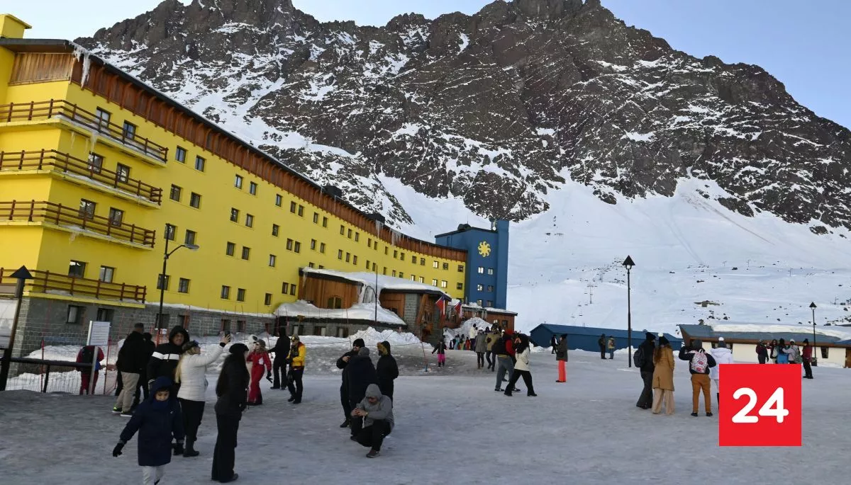 "Esto es producto de la negligencia humana": alcalde de Los Andes apunta a excursiones no autorizadas tras fatal avalancha en Portillo