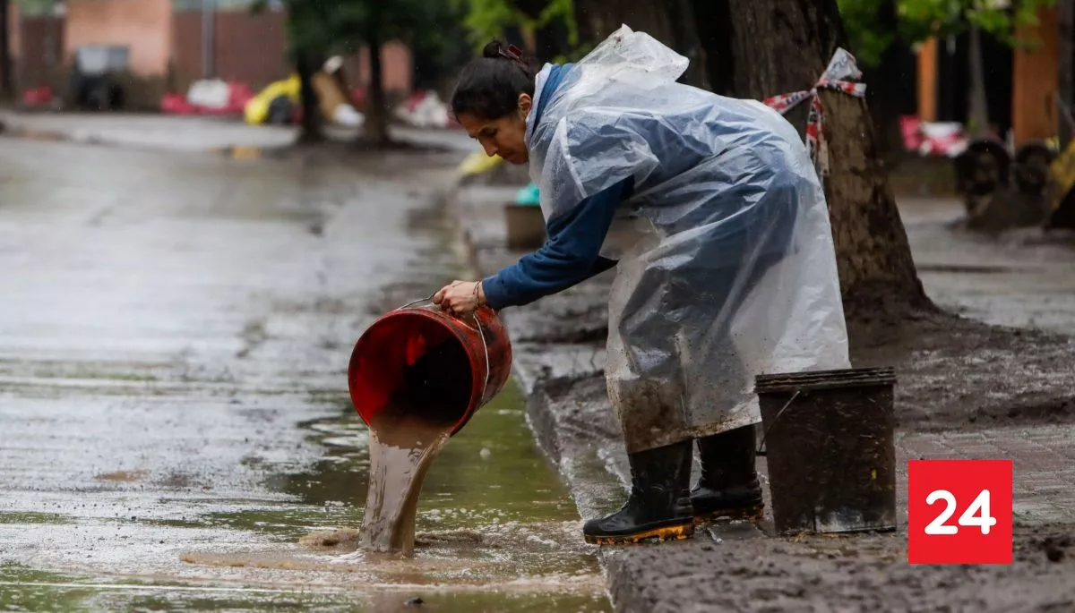 Minsal declara Alerta Sanitaria en toda la Región Metropolitana por riesgo de aluviones
