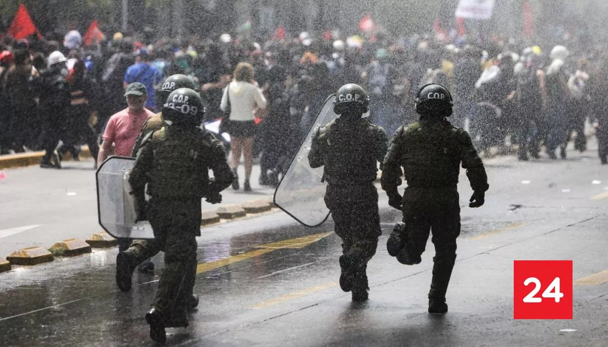 Gobierno expulsará a 6 extranjeros detenidos durante aniversario del estallido social