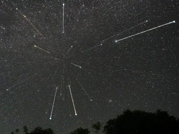 LLUVIA DE METEOROS
