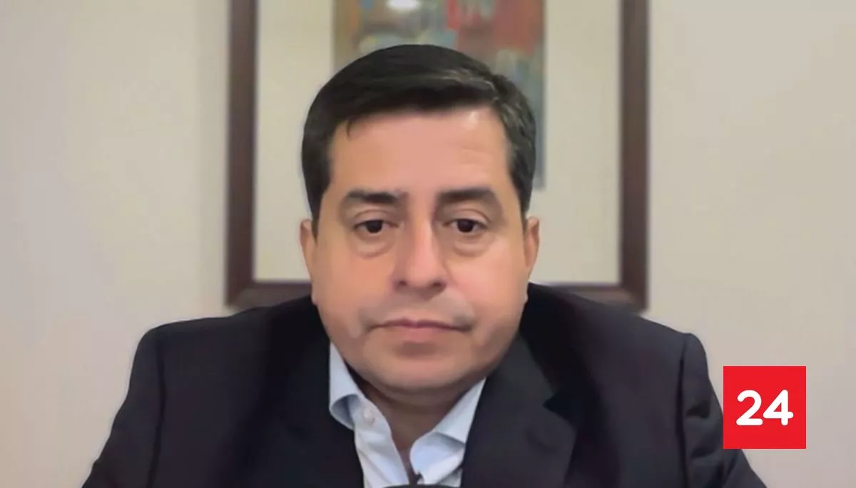 Senador Araya tras su salida de la Comisión de Constitución: "Es un atentado contra la democracia"