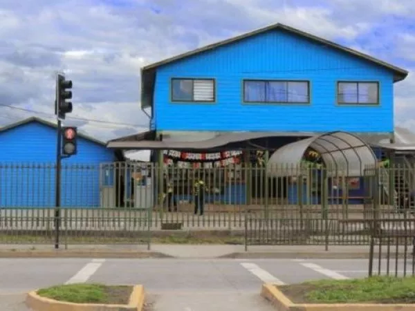 Investigan el fallecimiento de un estudiante de 13 años que se descompensó en colegio de Valdivia