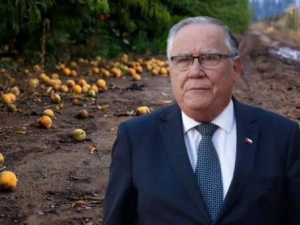 Ministro de Agricultura responde al gobernador del Maule