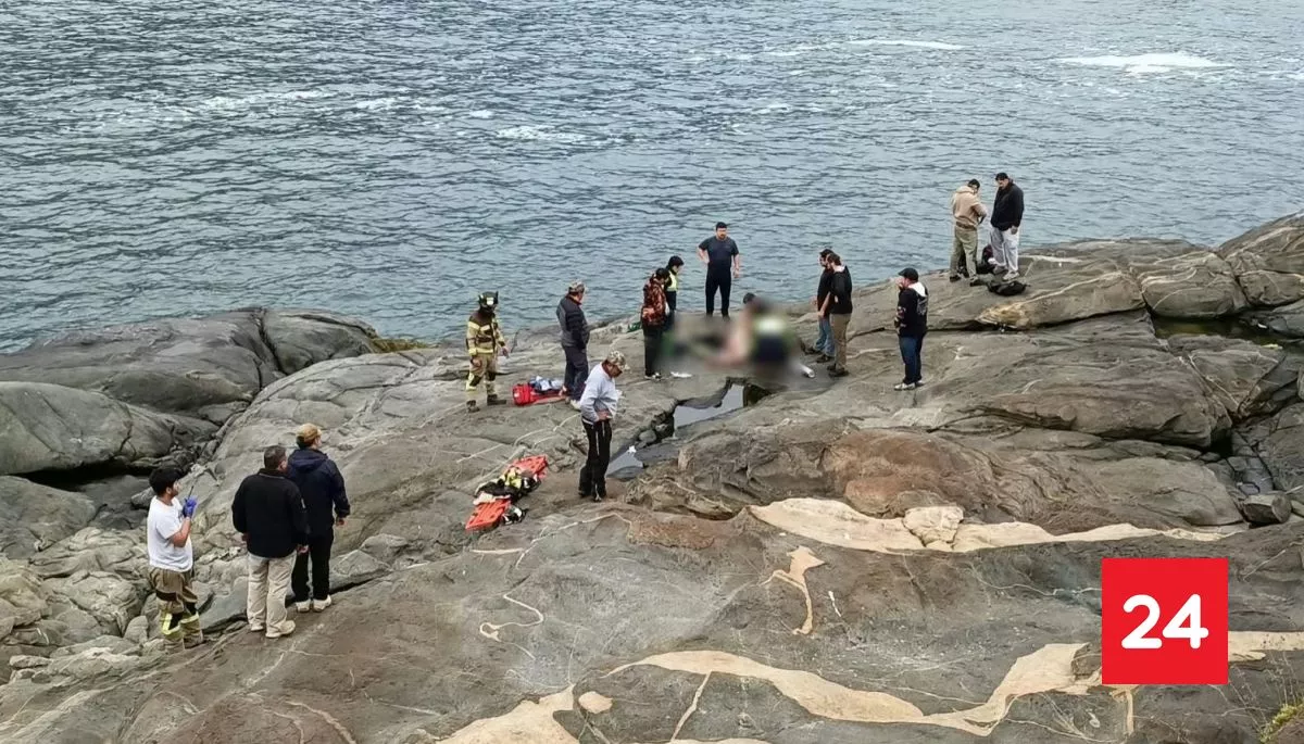 Hombre muere tras ser arrastrado por una ola mientras pescaba en roqueríos de Zapallar