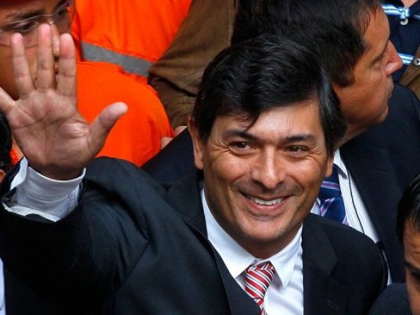 Sin poner un pie en Chile: Parisi da la sorpresa y se instala tercero en las presidenciables