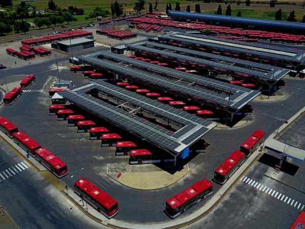 Así luce el terminal de buses RED ubicado en la comuna de Maipú